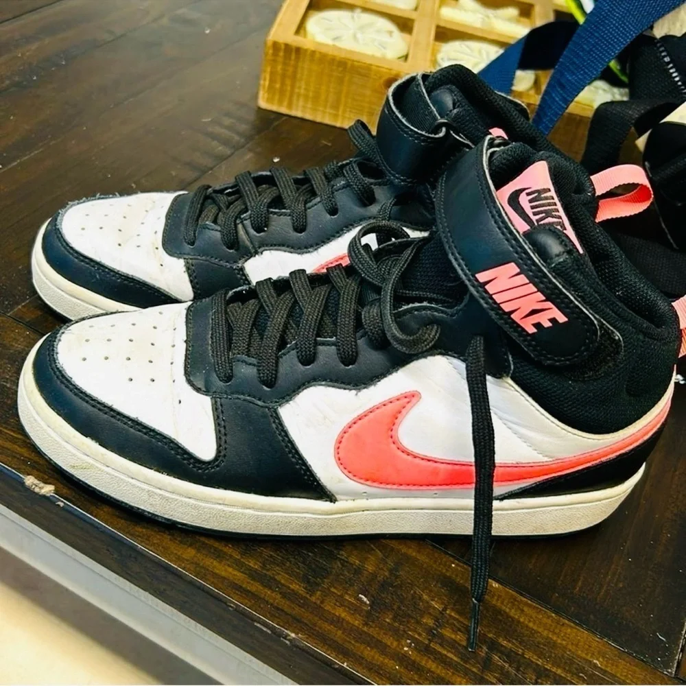 Youth 7 Nike high top sneakers tennis shoe designer athletic shoe youth 7 black - Picture 7 of 7